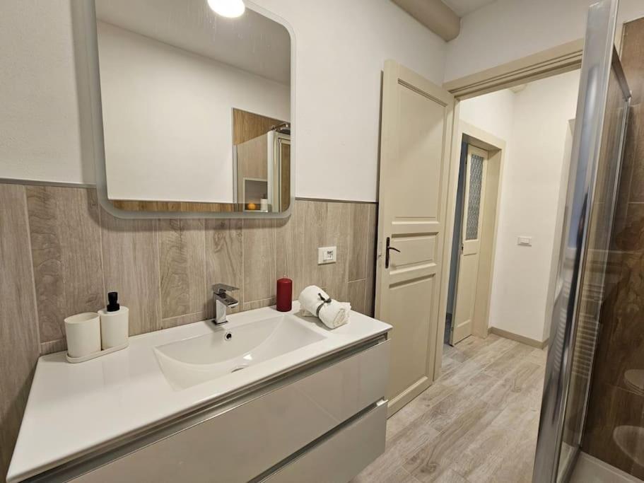 Il Rifugio Di Trip Apartment มานโตวา ภายนอก รูปภาพ