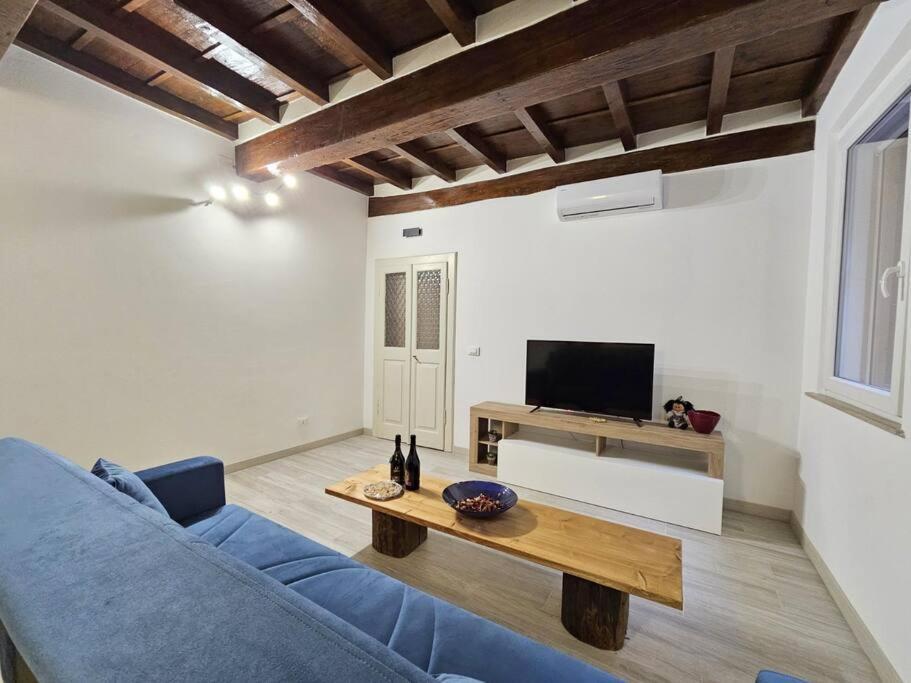Il Rifugio Di Trip Apartment มานโตวา ภายนอก รูปภาพ